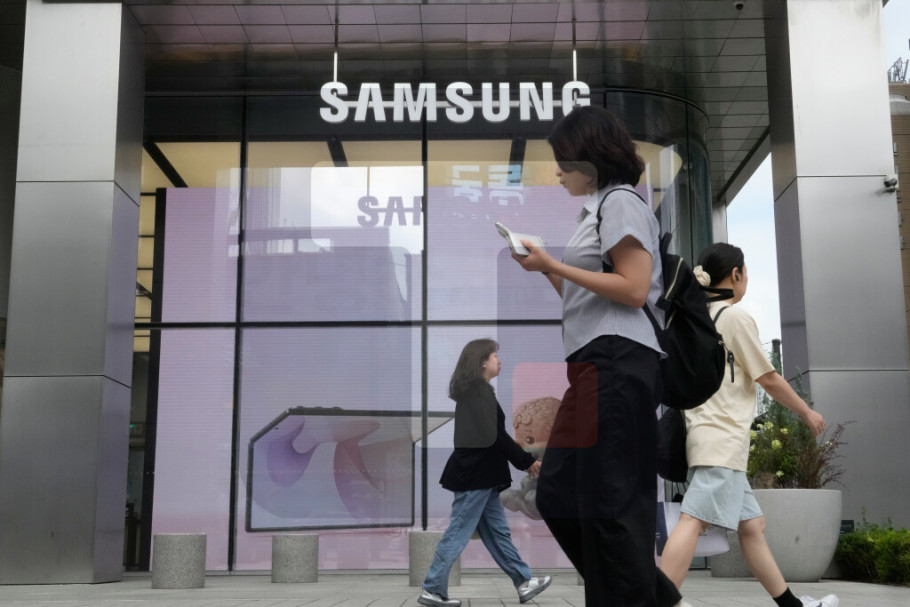 409473_south-korea-samsung-earnings_iff.jpg