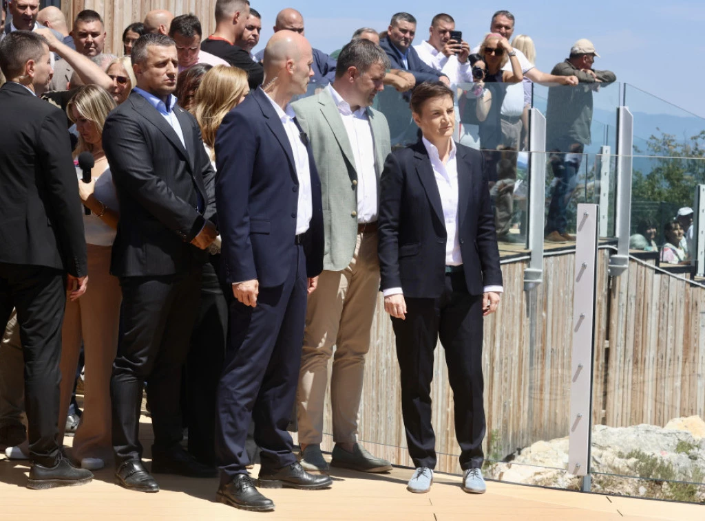 409559_izbori-istrazivanje-vucic_f.webp