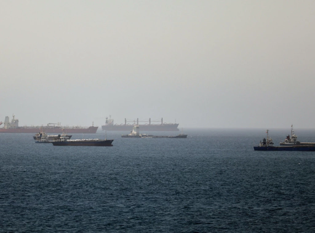 410950_oman-strait-of-hormuz_f.webp