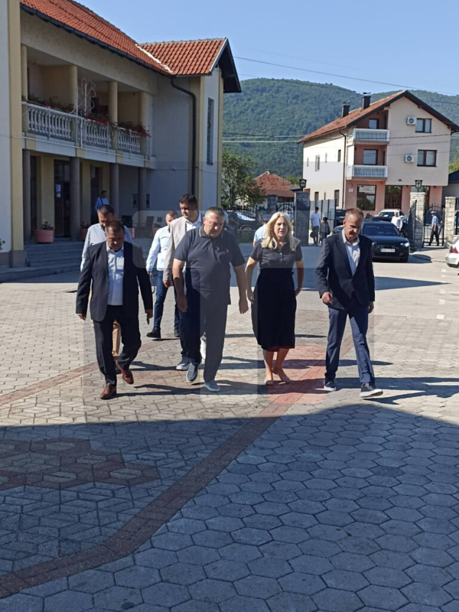 410986_dansecanja-oluja-cvijanovic_iff.jpg