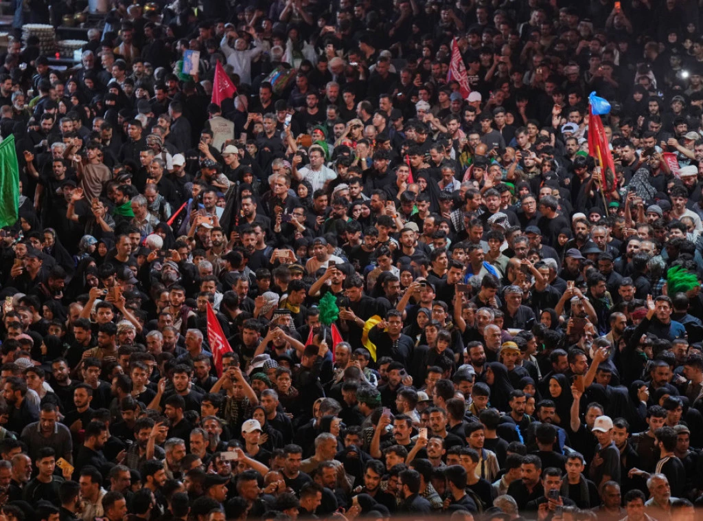 410995_iraq-arbaeen_f.webp