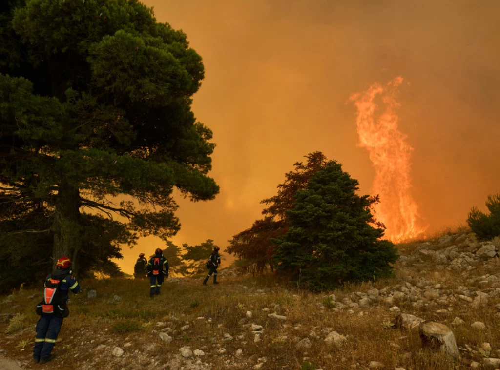 411424_greece-wildfire_f.webp