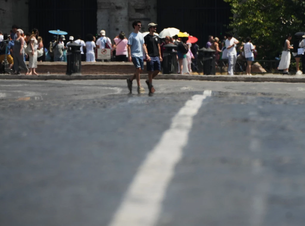 411481_italy-extreme-weather-heat_f.webp