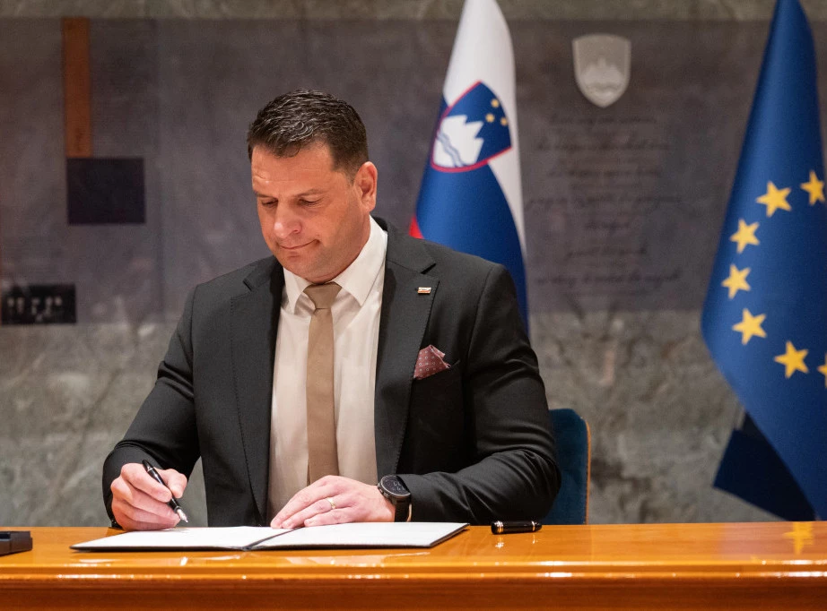 412888_slovenija-nato-stevanovic_f.webp