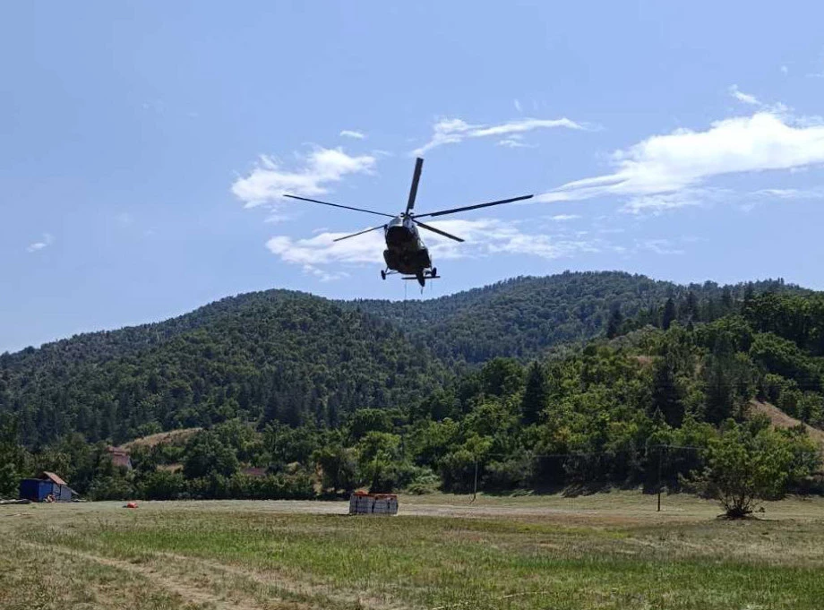 413295_vojska-pozar-helikopter_f.webp