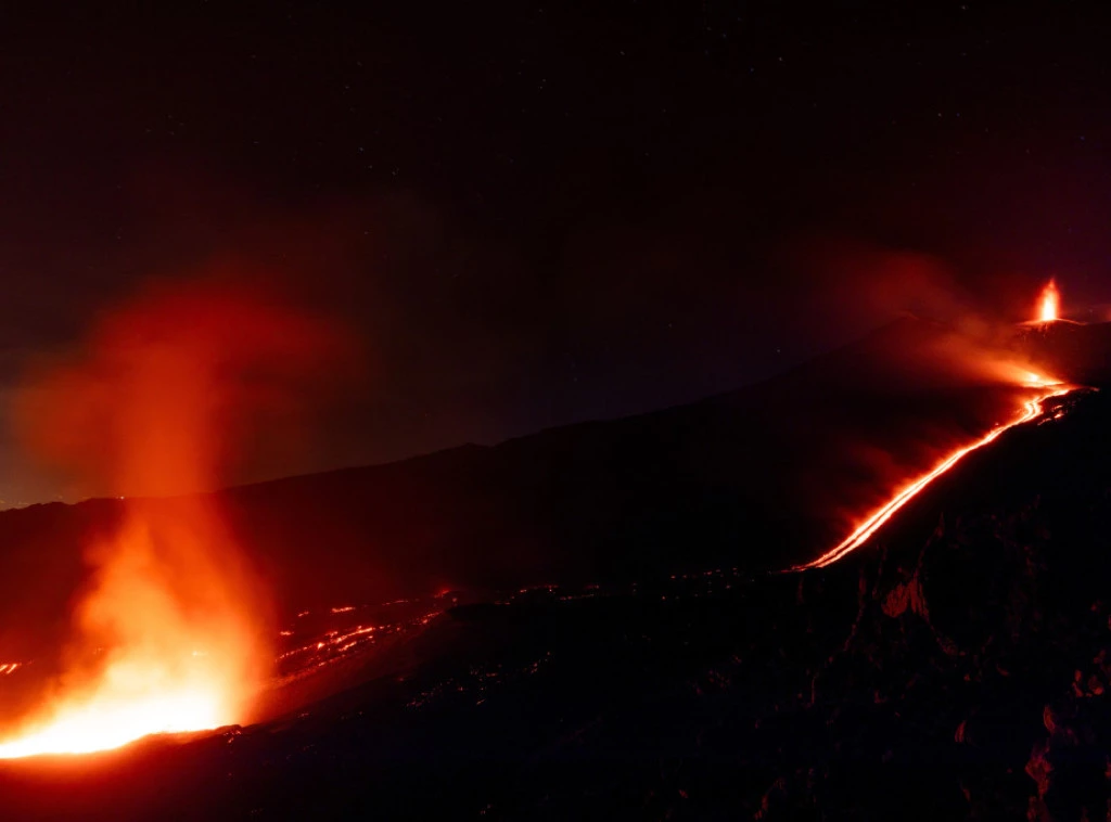 413394_italy-etna-volcano_f.webp