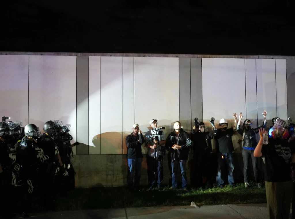 413437_ice-detention-death_f.webp