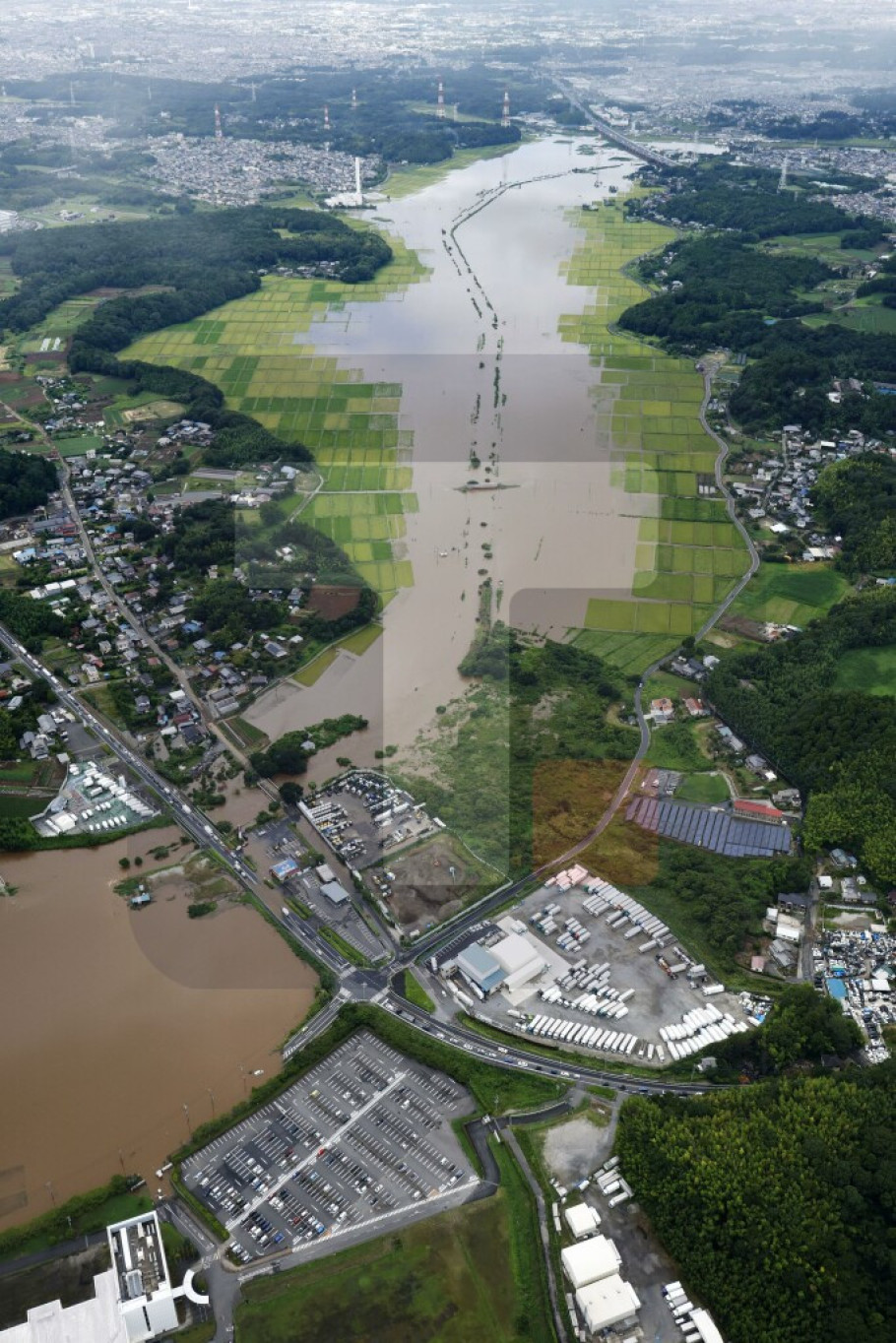 413736_japan-heavy-rain_iff.jpg