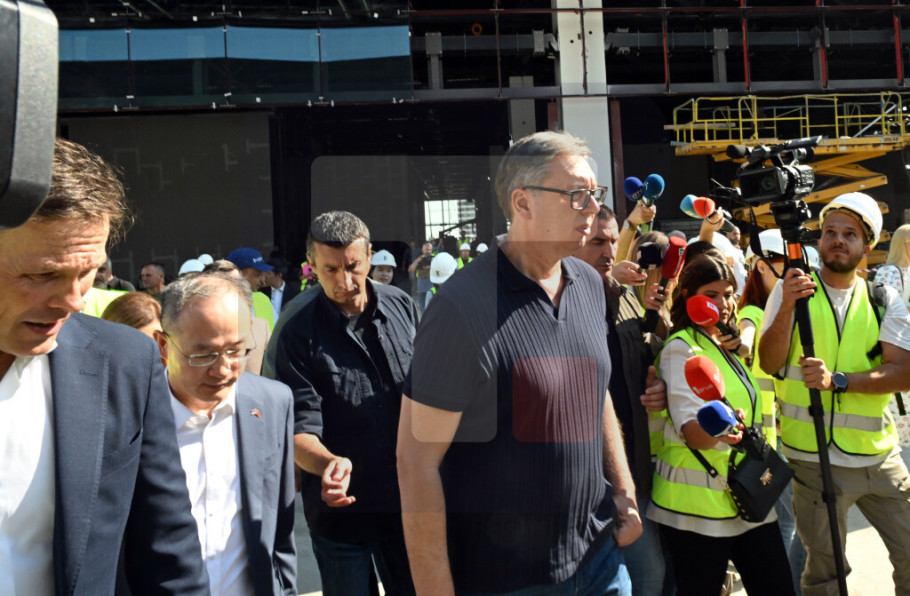 413765_vucic-liming-ekspo_iff.jpg
