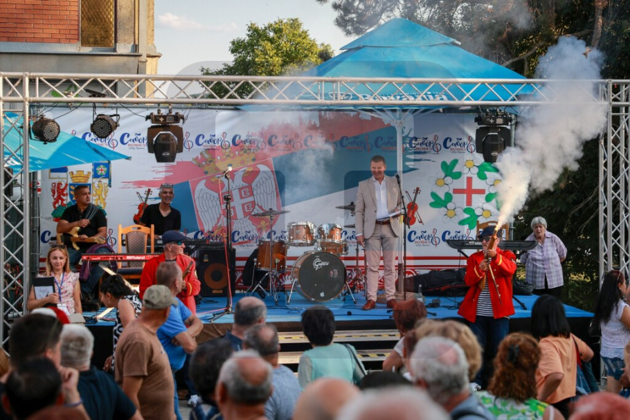 414061_pranjani-violinisti-sabor_iff.jpg