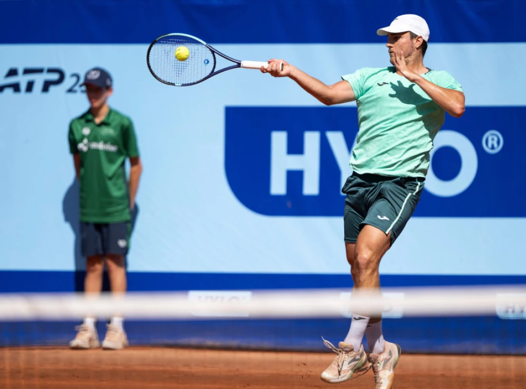 414214_switzerland-tennis_f.webp