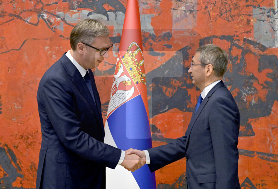 414528_vucic-kazahstan-akreditivi_iff.jpg