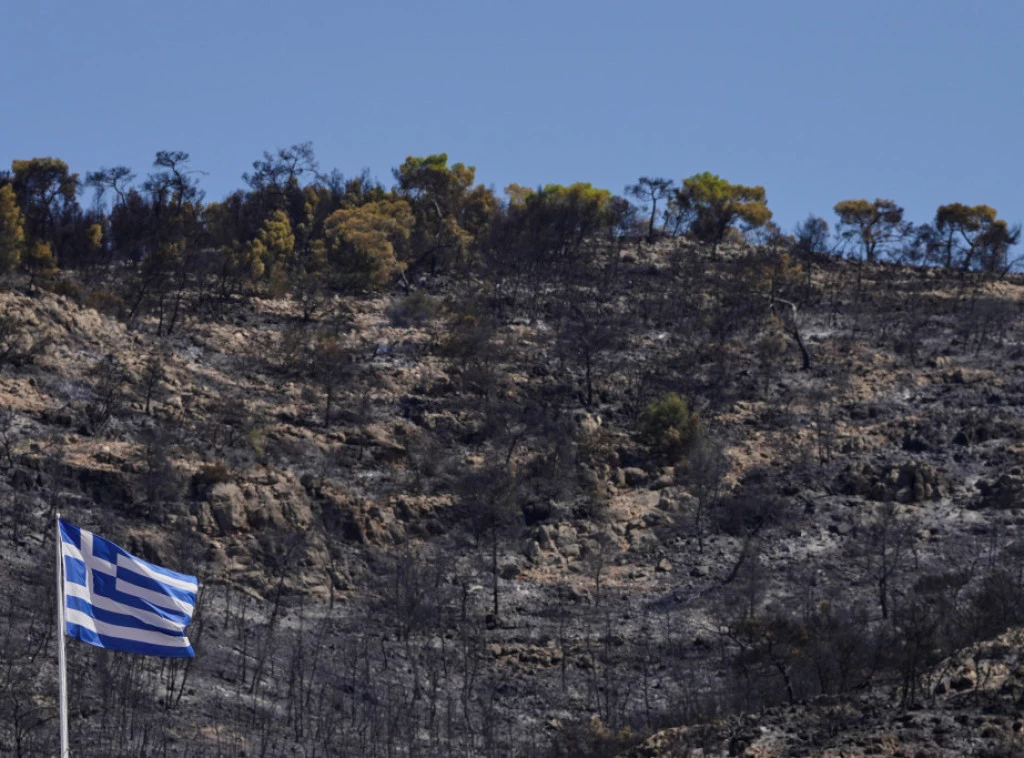 414775_greece-wildfire_f.webp