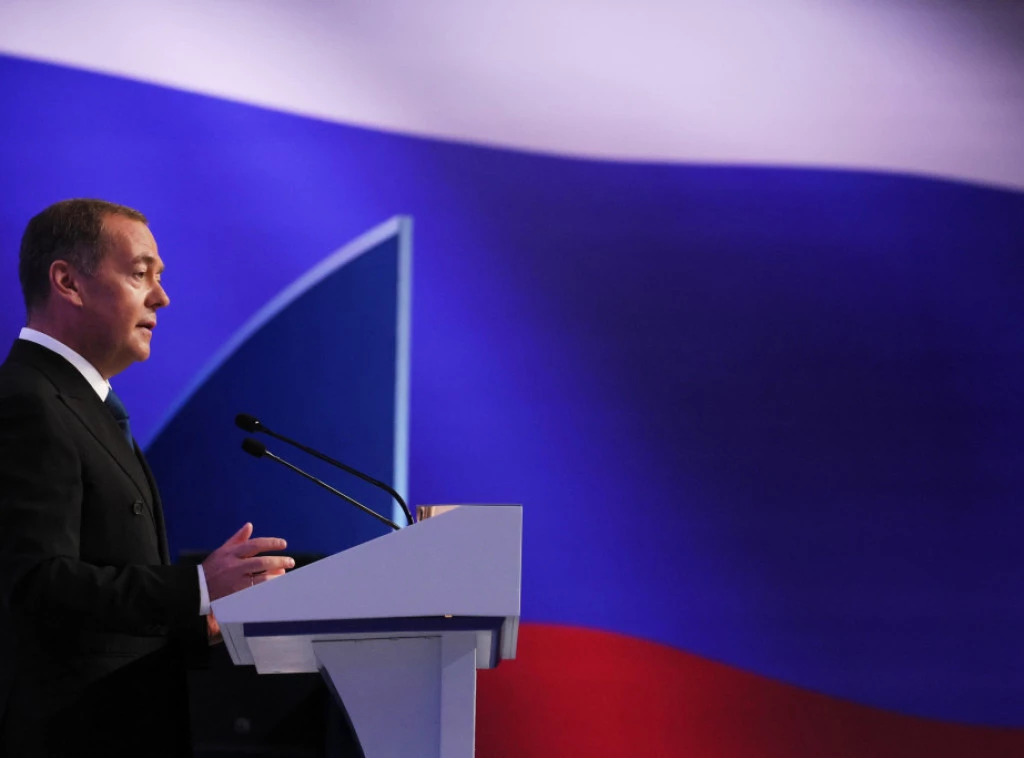 418616_russia-medvedev_f.webp